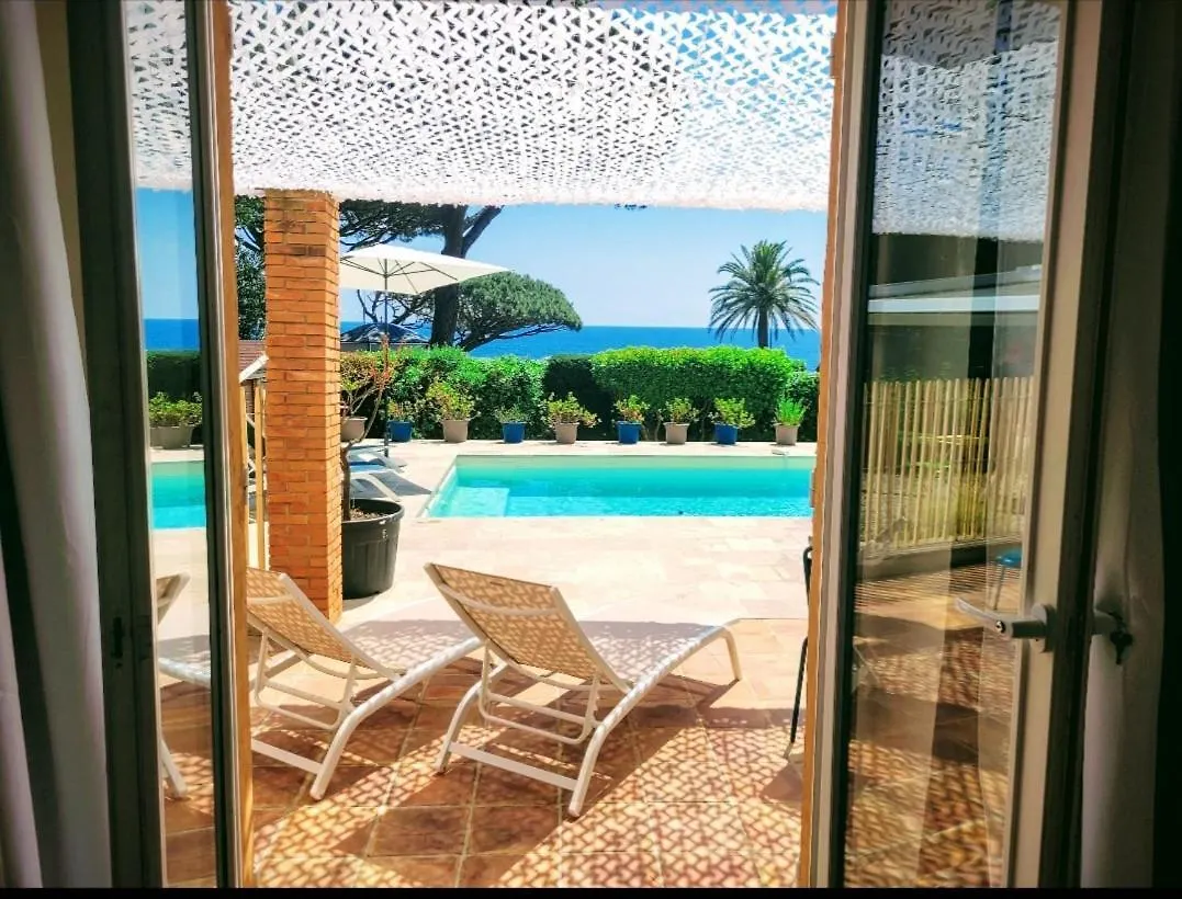 Affittacamere Villa Esmeralda Adults Only Les Issambres Francia