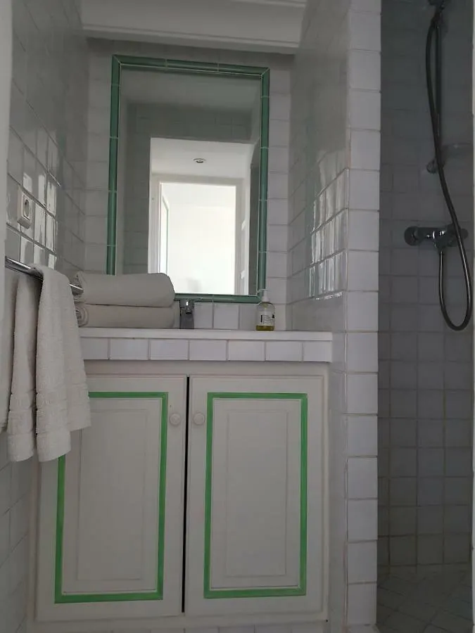 Villa Esmeralda Adults Only Лес-Иссамбр Гостевой дом