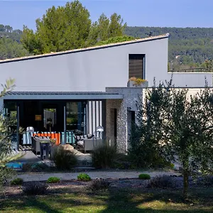 Bed & Breakfast Maison-m Aix, Meyreuil