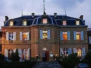 *** Hotel Chateau De Larroque France